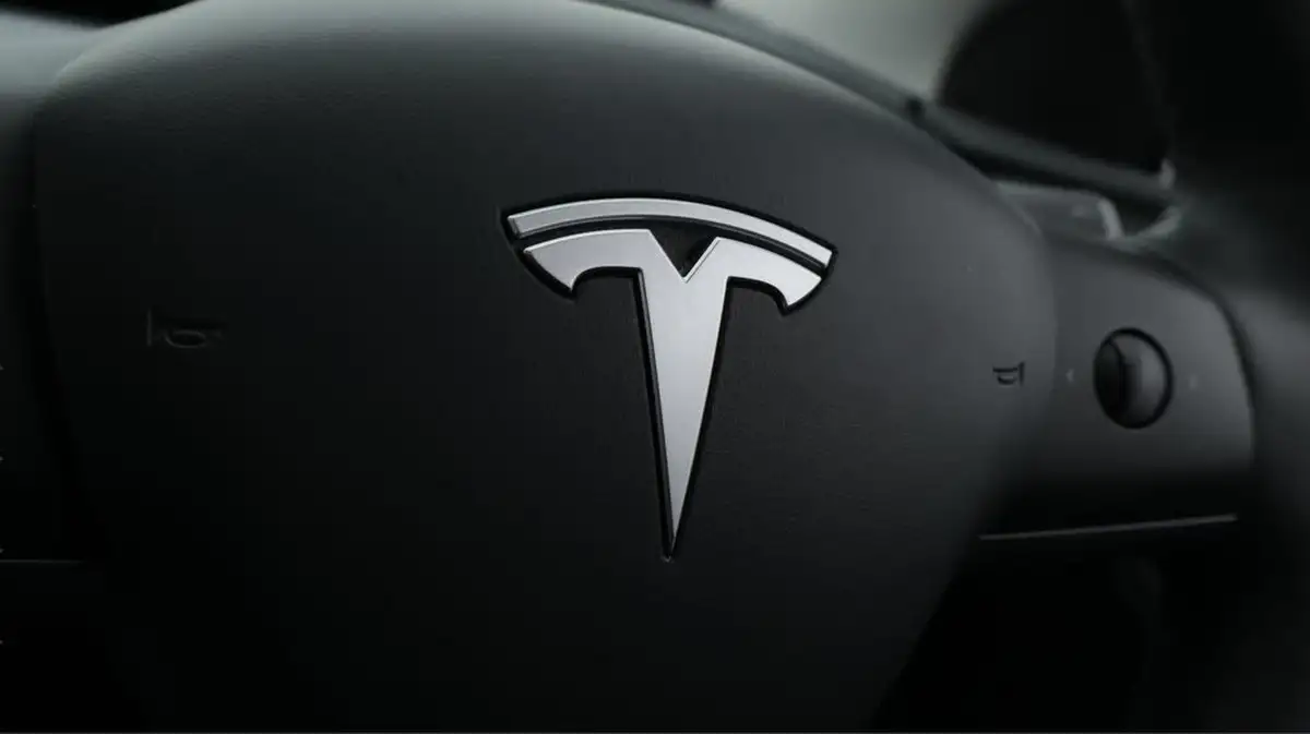2022-tesla-model-y-e-long-range-big-23