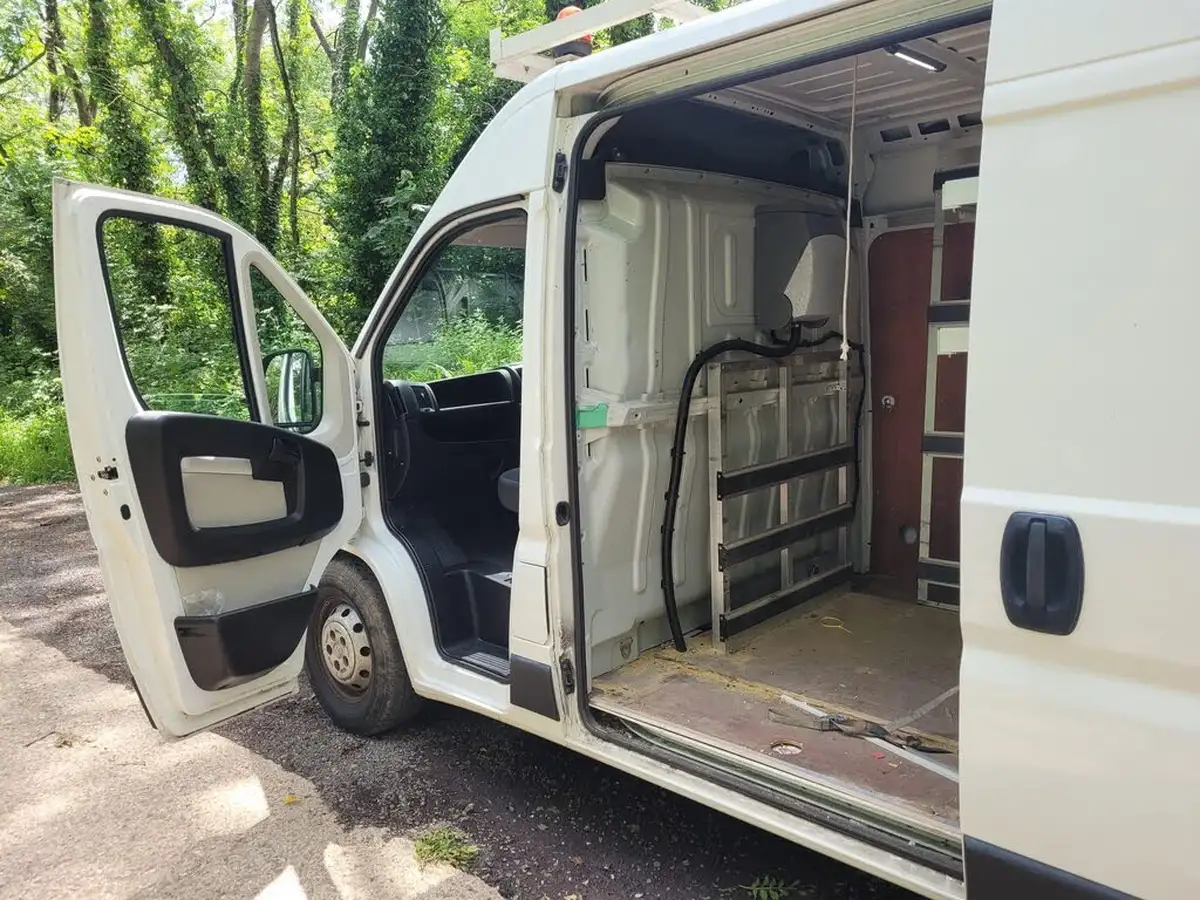 2019-peugeot-boxer-20-bluehdi-professional-435-l3h2-130-big-15
