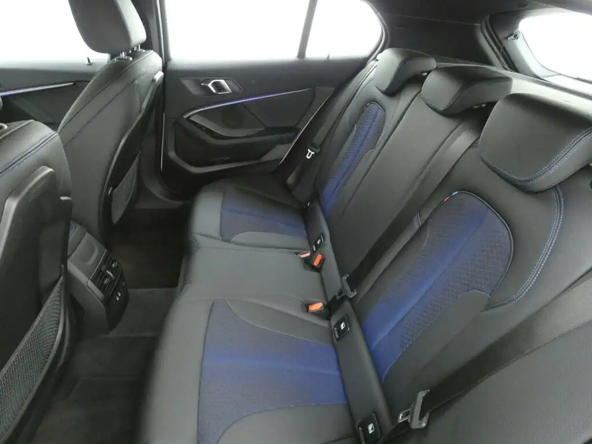 2022-bmw-1-series-15-118i-m-sport-lcp-big-24