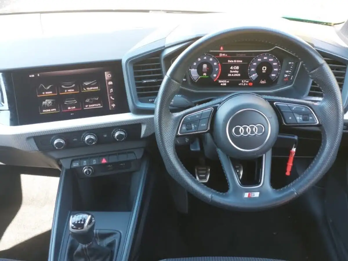 2019-audi-a1-10-30-tfsi-s-line-big-6