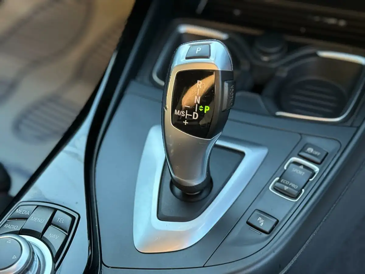 2015-bmw-1-series-15td-116d-sport-114bhp-5d-auto-big-47