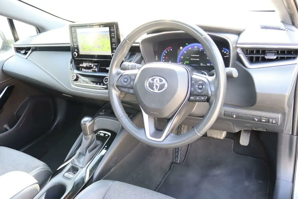 2021-toyota-corolla-20-vvt-i-design-spare-wheel-touring-sports-big-13