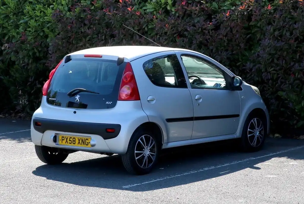 2008-peugeot-107-10-urban-5d-2-tronic-big-4