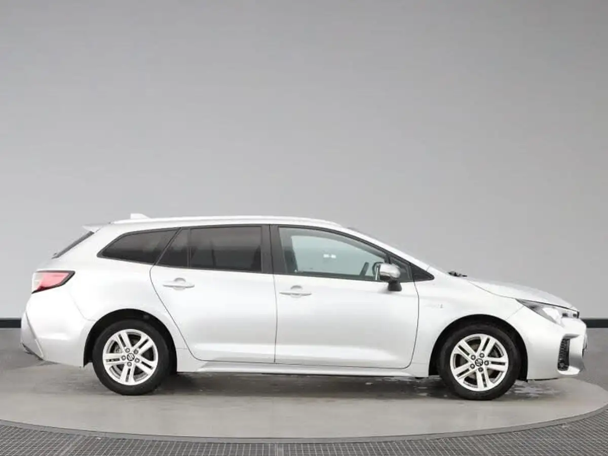 2022-suzuki-swace-18-sz-t-big-2