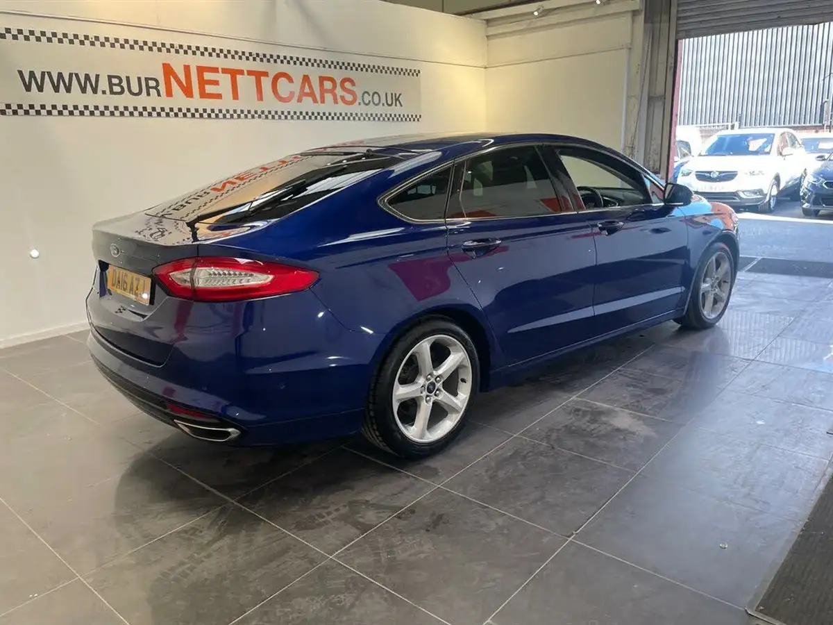 2015-ford-mondeo-20tdci-titanium-180ps-ss-hatchback-big-10