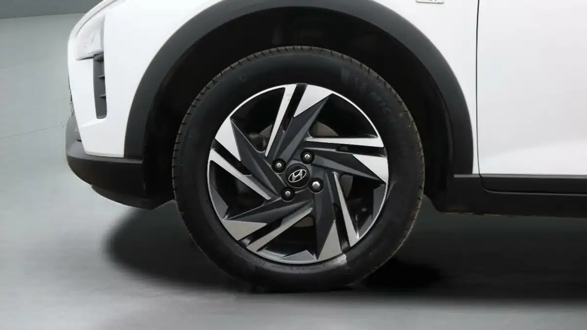 2022-hyundai-bayon-10-t-gdi-se-connect-dct-big-18