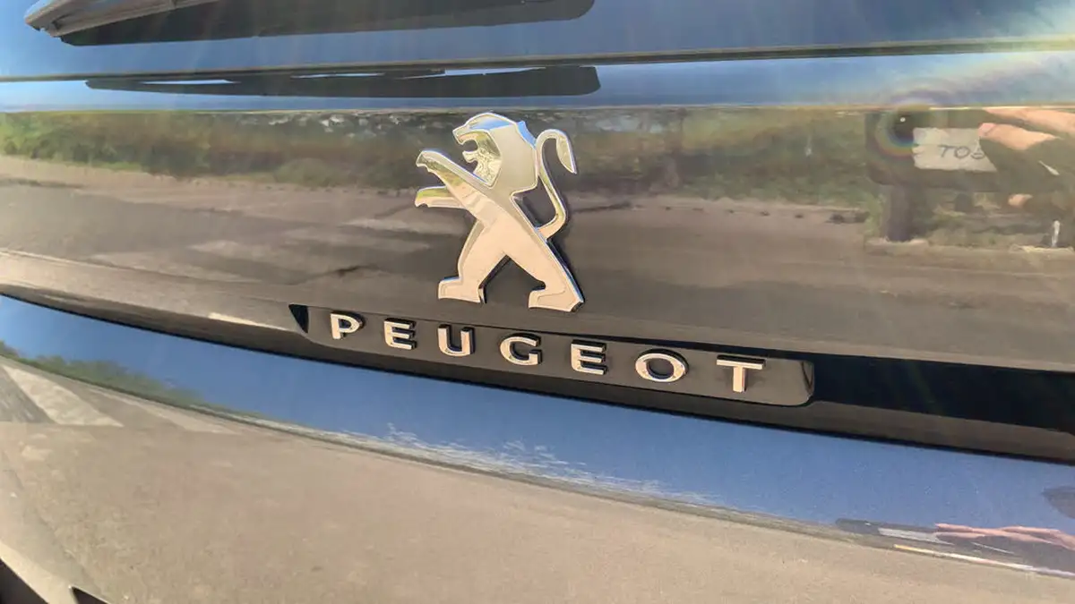 2020-peugeot-5008-suv-20-bluehdi-gt-line-big-26