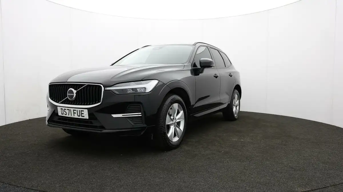 2021-volvo-xc60-20-b5-momentum-big-60