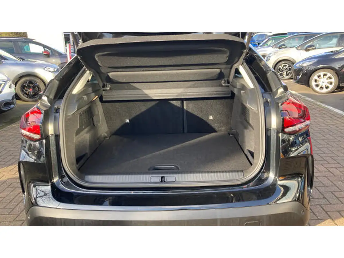 2023-citroen-c4-12-puretech-c-series-edition-big-3