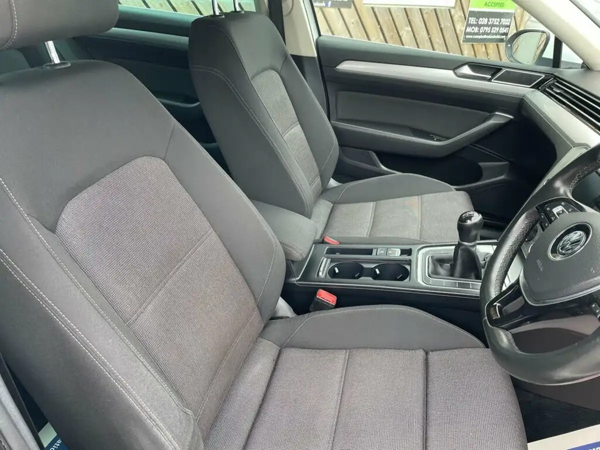 2016-volkswagen-passat-20tdi-se-business-saloon-4d-big-8