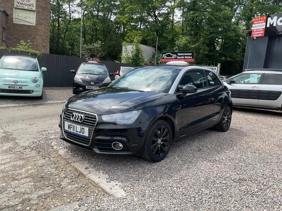 2011-audi-a1-14-sport-tfsi-hatchback-3d-big-26