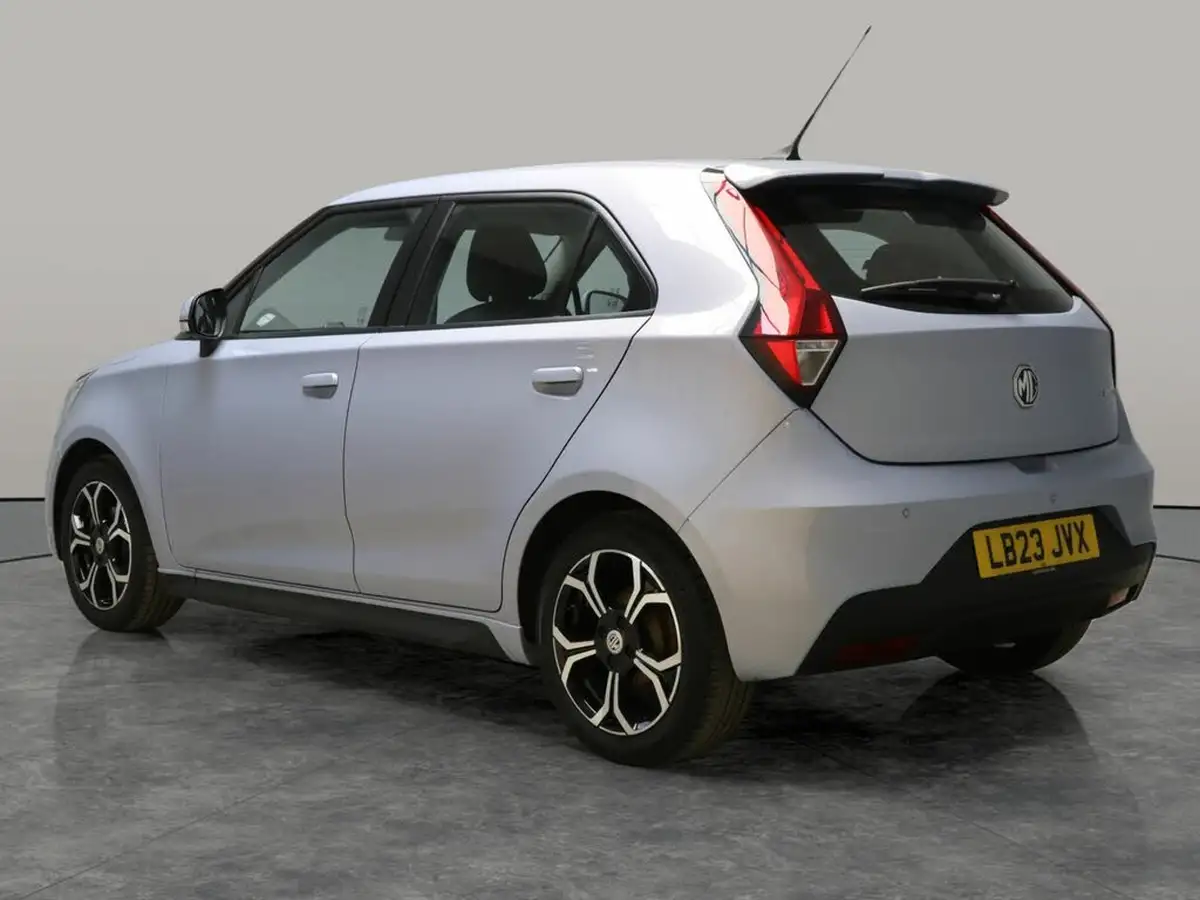 2023-mg-mg3-15-vti-tech-exclusive-nav-big-14