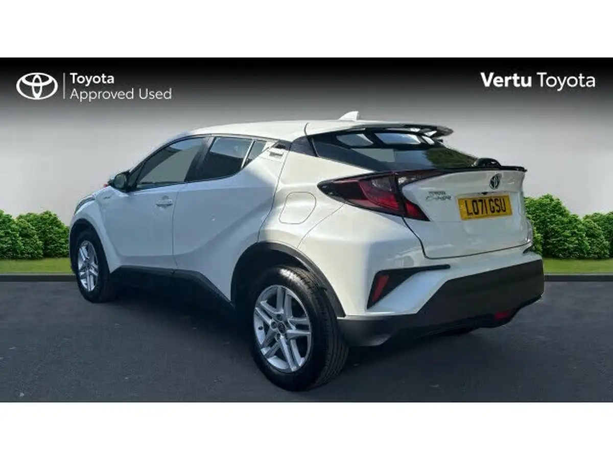 2022-toyota-c-hr-18-vvt-i-icon-big-3