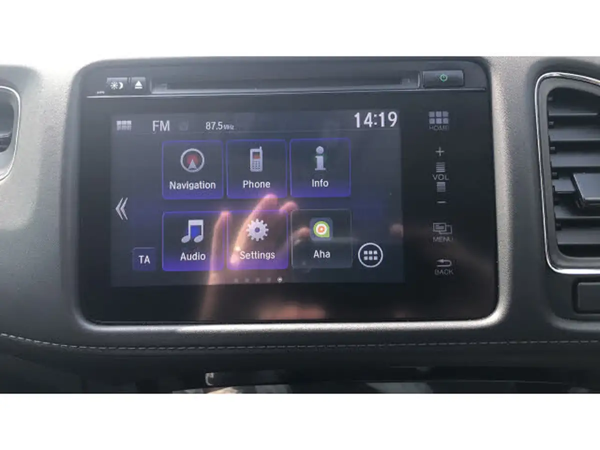 2019-honda-hr-v-15-i-vtec-se-big-37