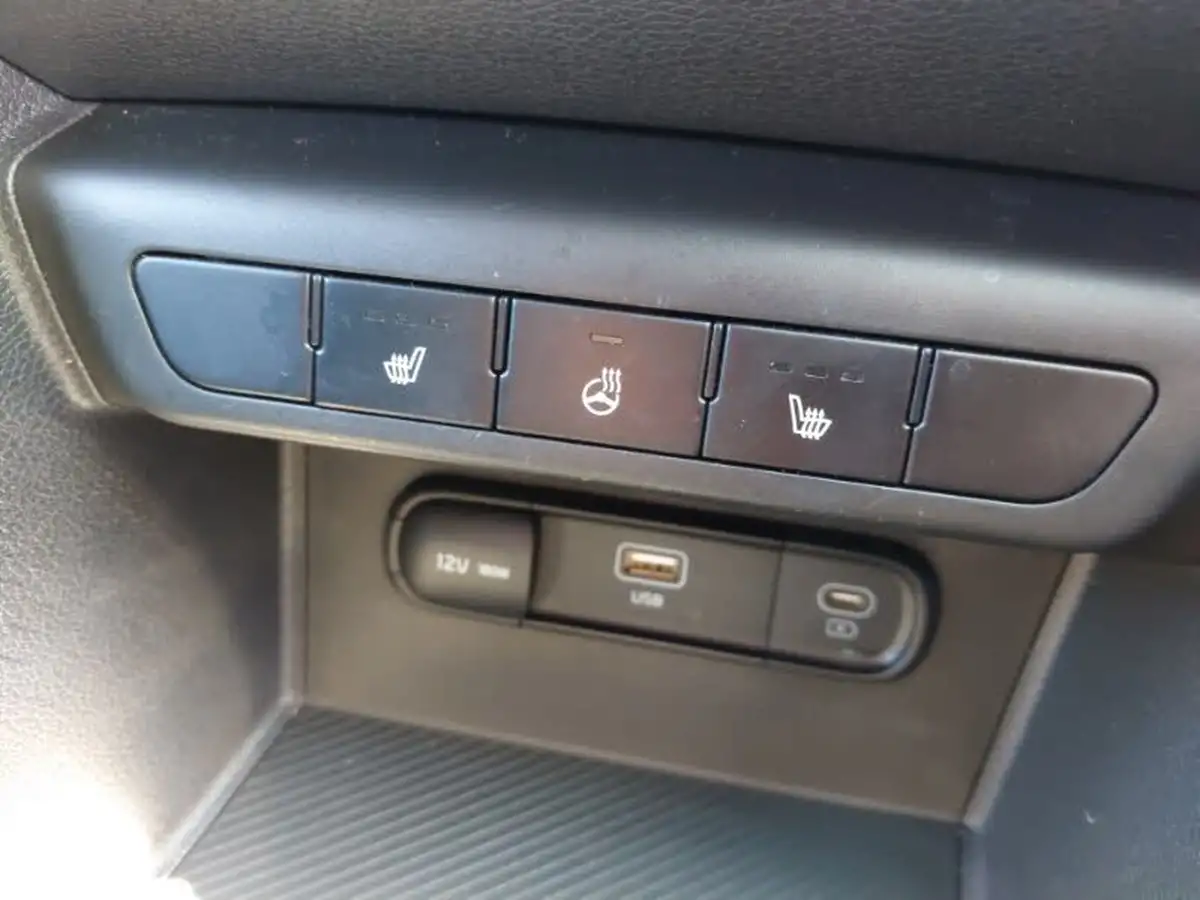 2023-kia-sportage-16-t-gdi-3-148bhp-big-14
