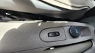2010-renault-clio-16-initiale-tomtom-small-29