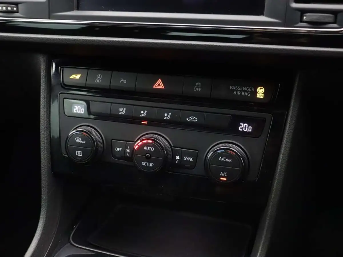 2019-seat-leon-20-tsi-cupra-290-ss-big-18