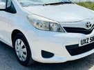 2015-toyota-yaris-small-15
