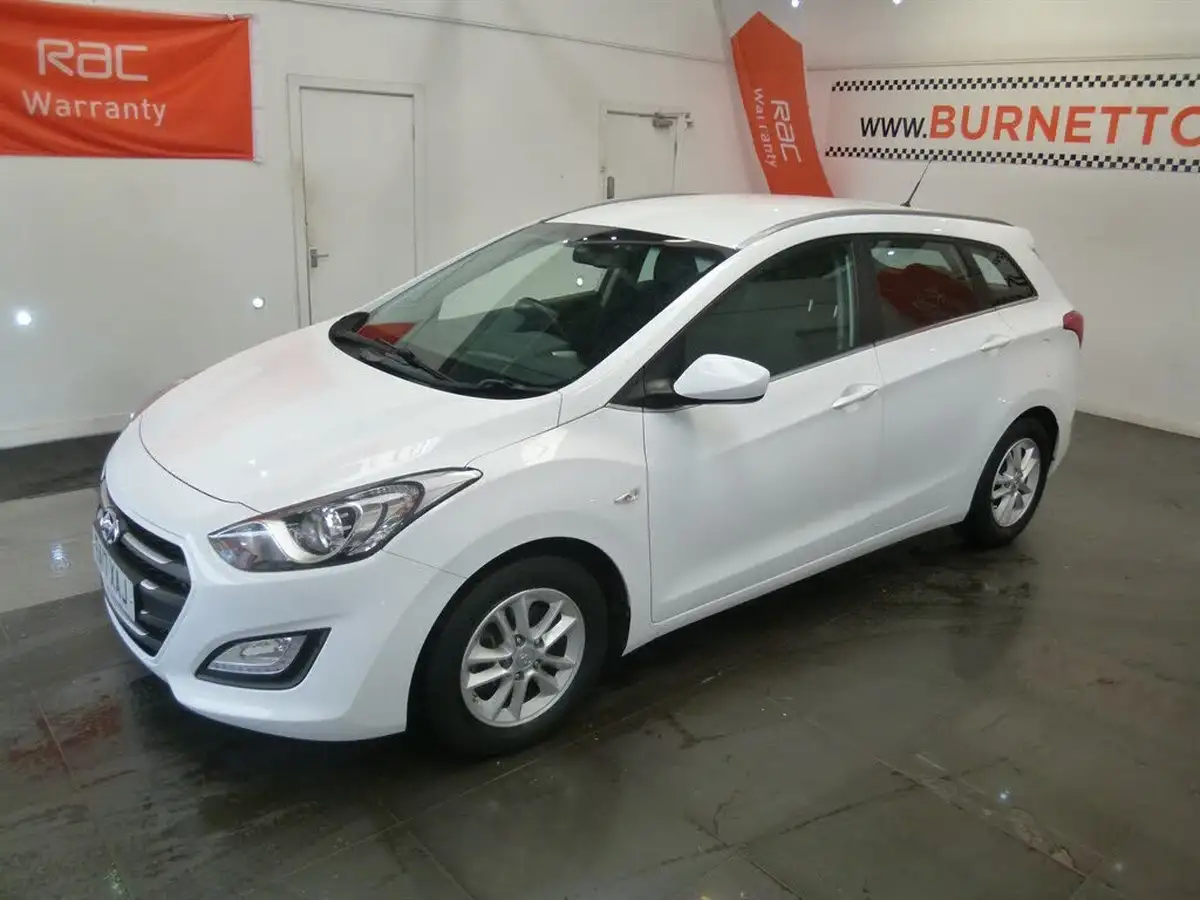 2017-hyundai-i30-16crdi-se-110ps-blue-drive-tourer-big-19