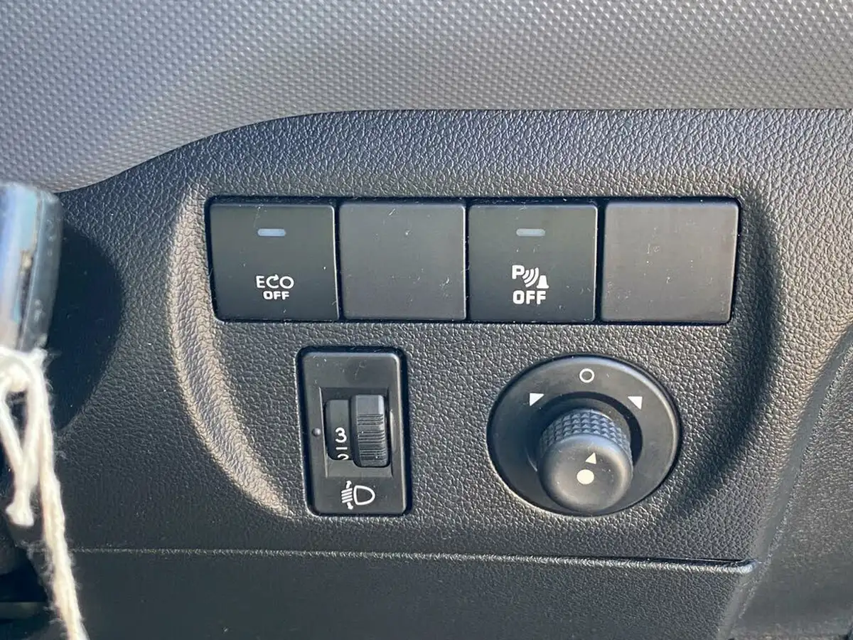 2013-citroen-berlingo-16td-l1-625-lx-airdream-airdream-panel-big-38