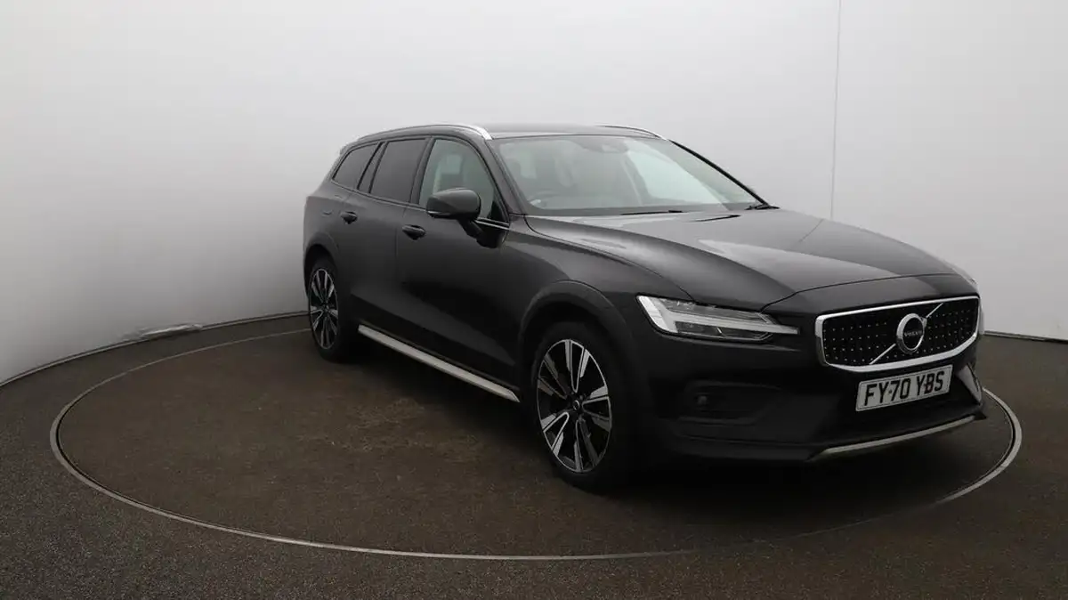 2020-volvo-v60-20td-d4-cross-country-plus-big-34