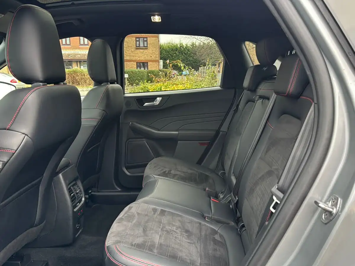 2022-ford-kuga-25t-st-line-x-edition-225ps-phev-big-11