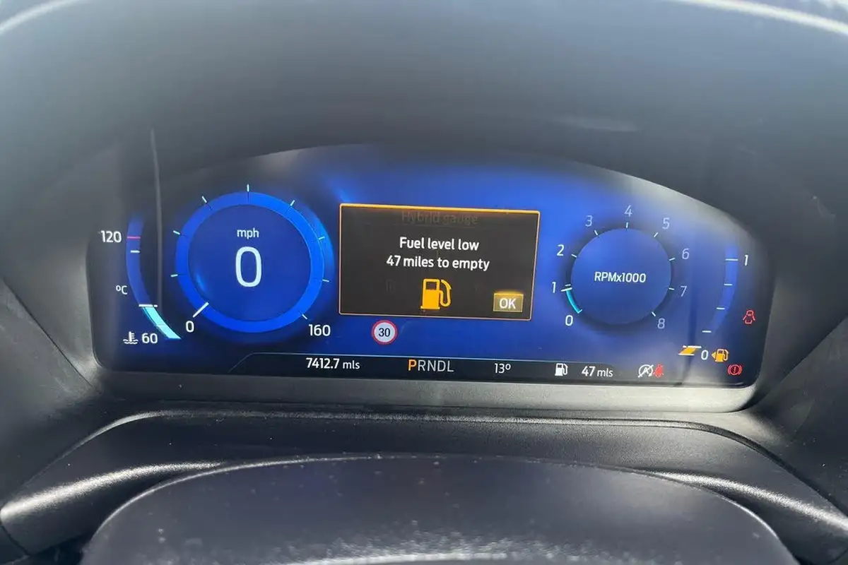 2022-ford-fiesta-10t-titanium-vignale-125ps-hybrid-mhev-powershift-big-13