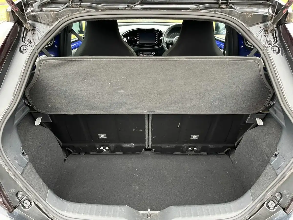 2022-toyota-aygo-x-10-vvt-i-edge-cvt-big-11