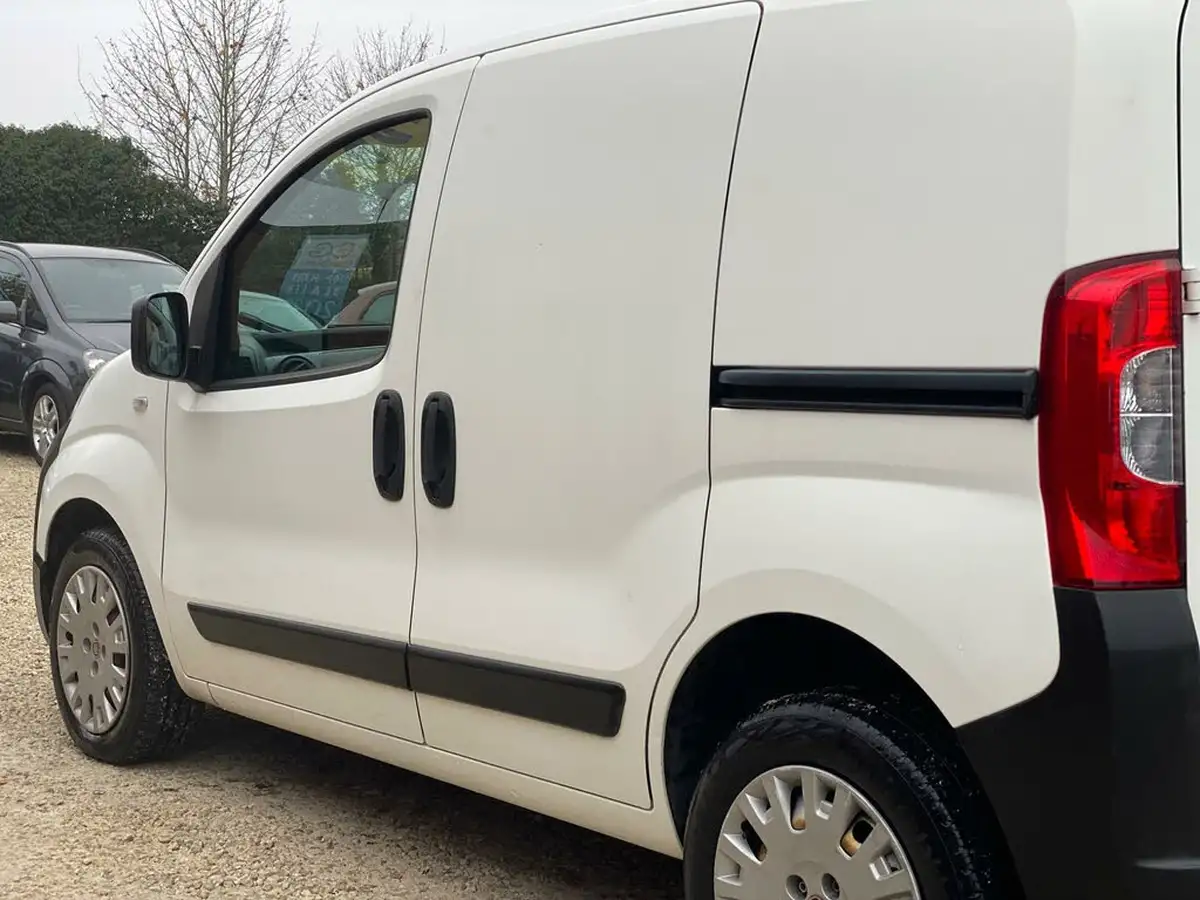 2015-fiat-fiorino-13jtd-cargo-sx-comfort-matic-big-10