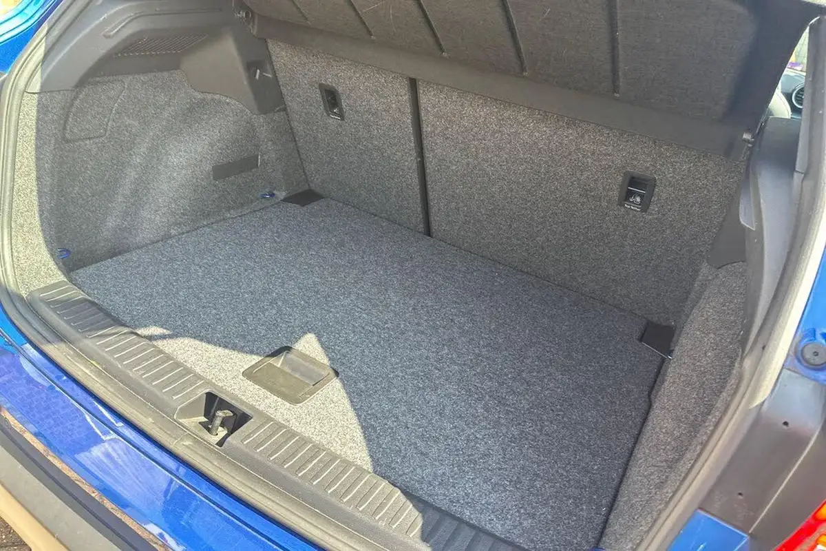 2022-seat-arona-10-tsi-xperience-lux-dsg-big-29