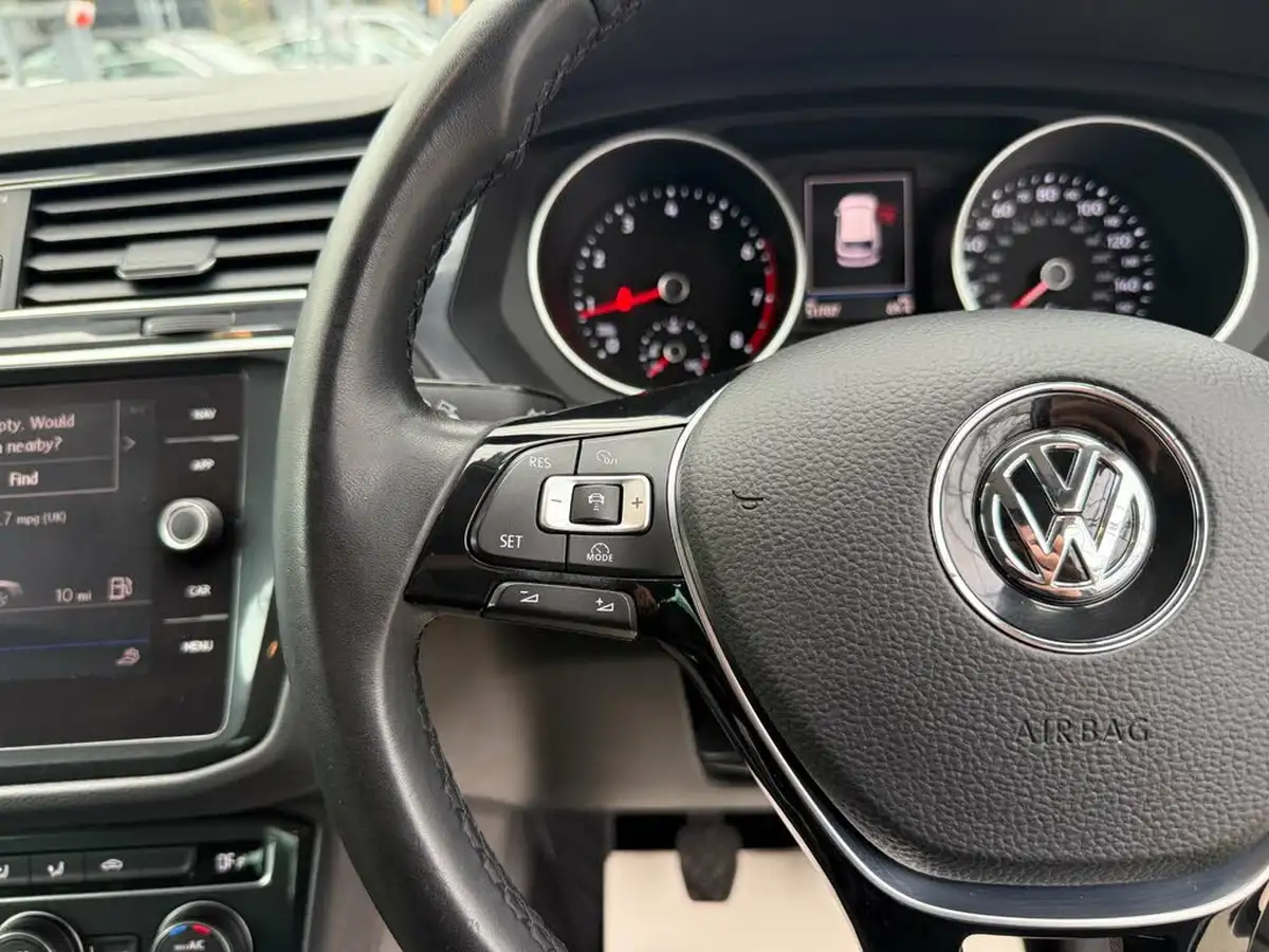 2018-volkswagen-tiguan-14-tsi-se-navigation-125ps-ss-big-21