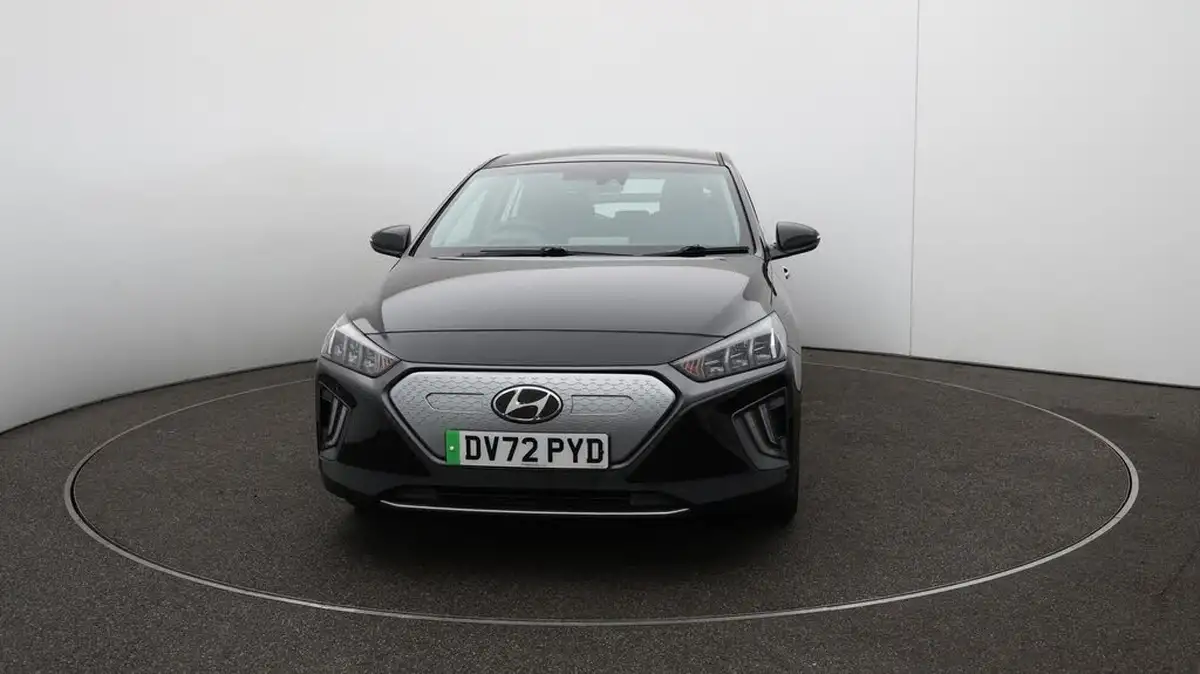 2022-hyundai-ioniq-e-premium-electric-big-33