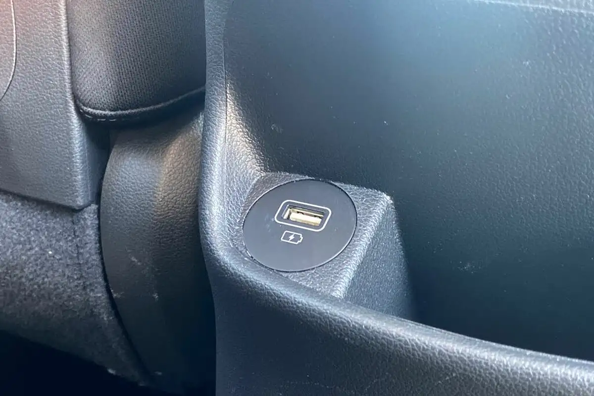 2022-hyundai-kona-16-gdi-premium-big-30