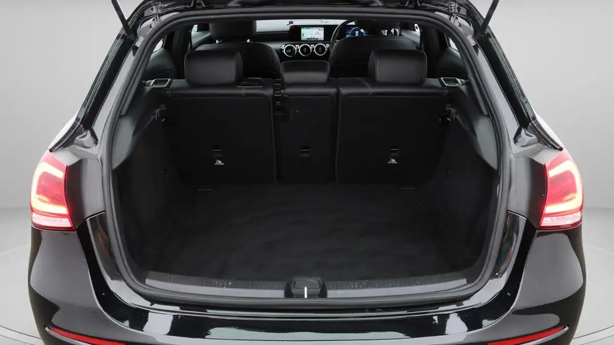 2018-mercedes-benz-a-class-15d-a180d-sport-116ps-ss-hatchback-5d-7g-dct-big-17