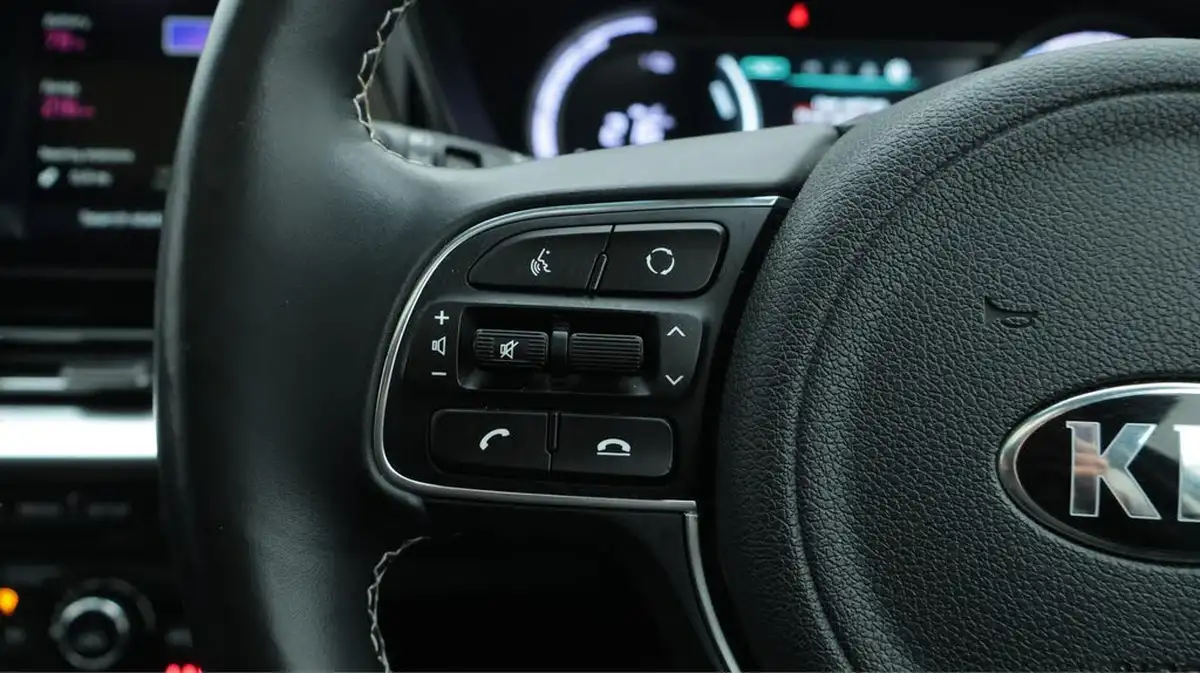 2021-kia-e-niro-ev-4-big-25