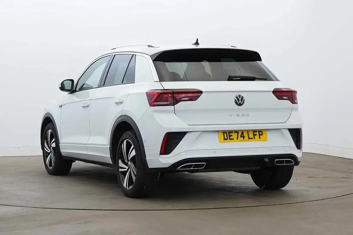 2024-volkswagen-t-roc-15-tsi-r-line-hatchback-5d-dsg-big-2