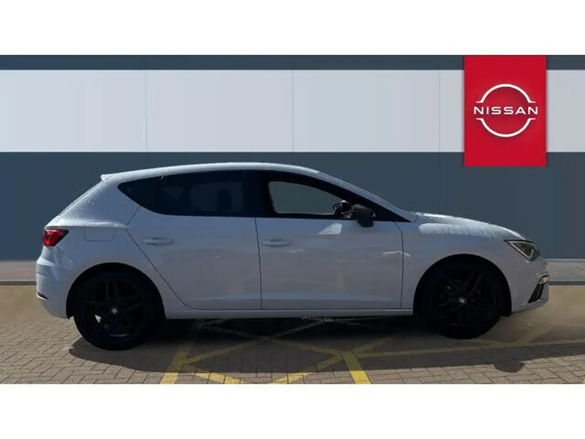 2020-seat-leon-15-tsi-evo-fr-black-edition-150ps-hatchback-dsg-big-4