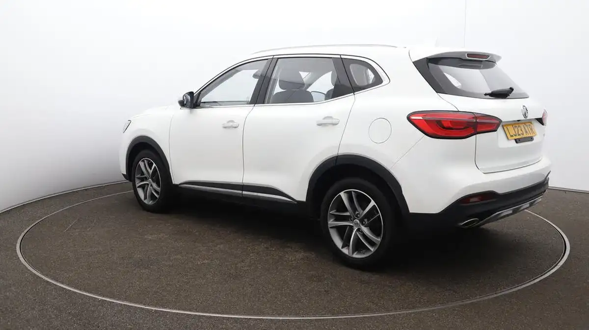 2023-mg-hs-15t-gdi-excite-162ps-dct-big-61