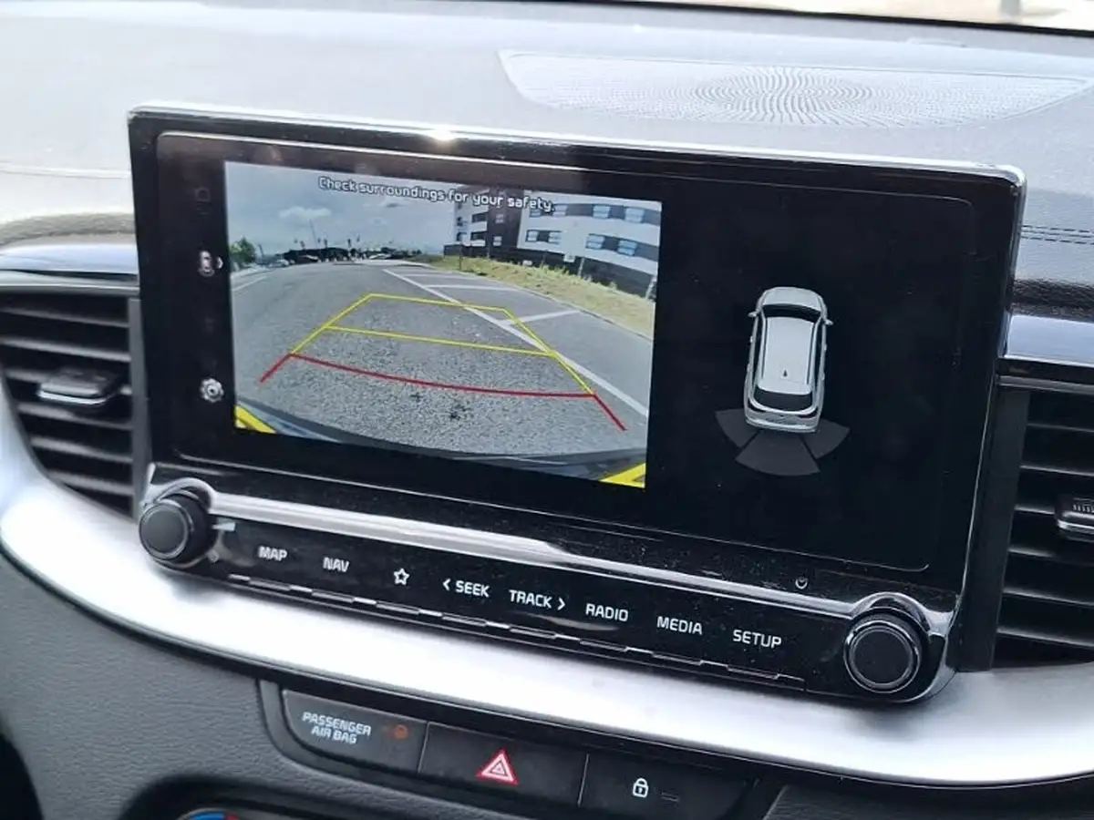 2022-kia-pro-ceed-15-t-gdi-gt-line-big-18