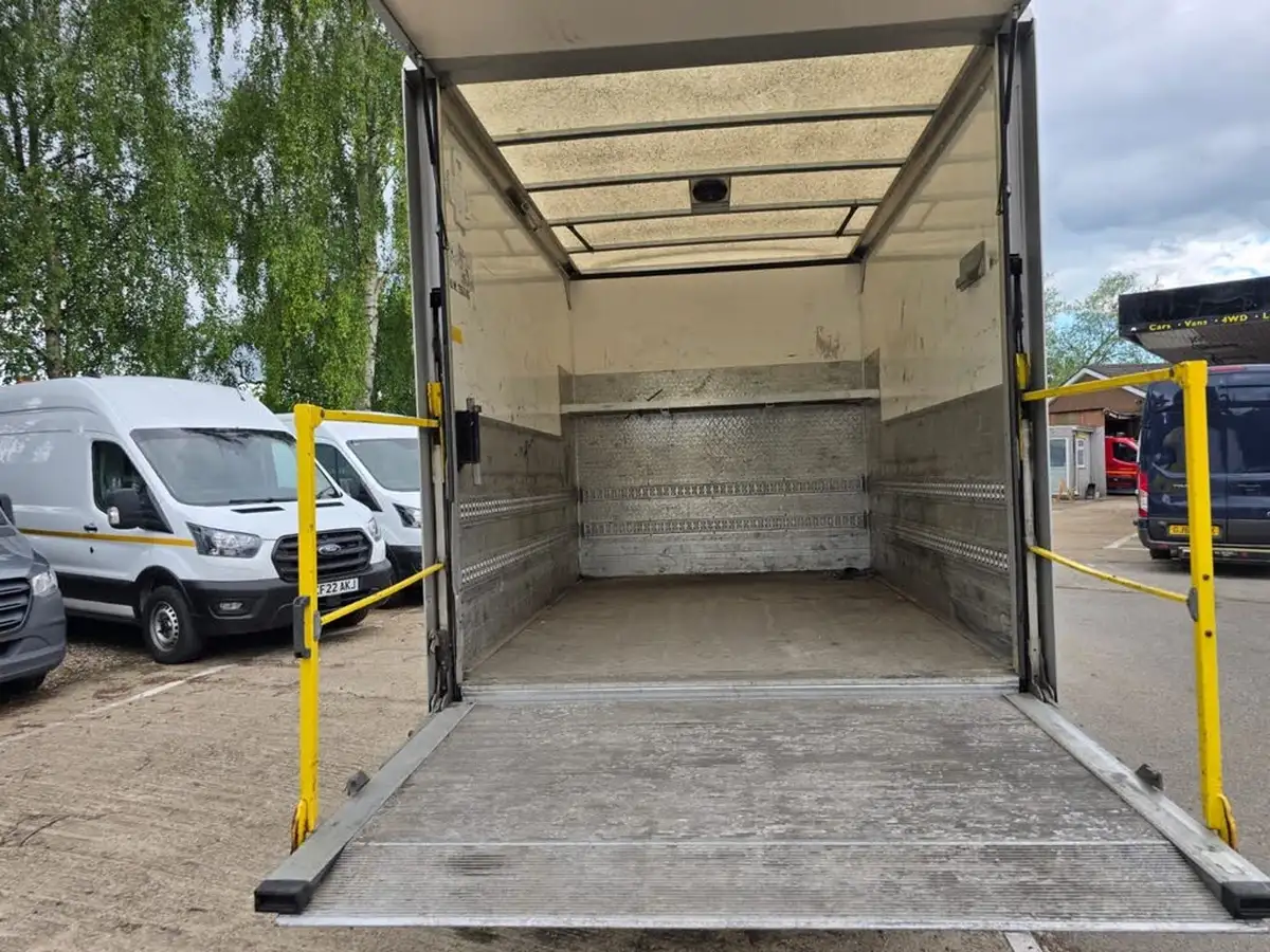2019-iveco-daily-s-class-23td-35s12-4100-eu6-chassis-cab-hi-matic-big-12