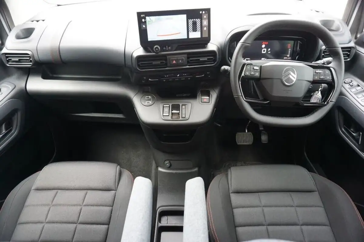 2024-citroen-berlingo-15-bluehdi-max-m-big-10