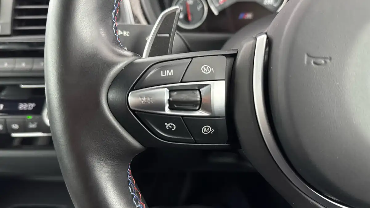 2020-bmw-4-series-30-m4-m-heritage-edition-big-30