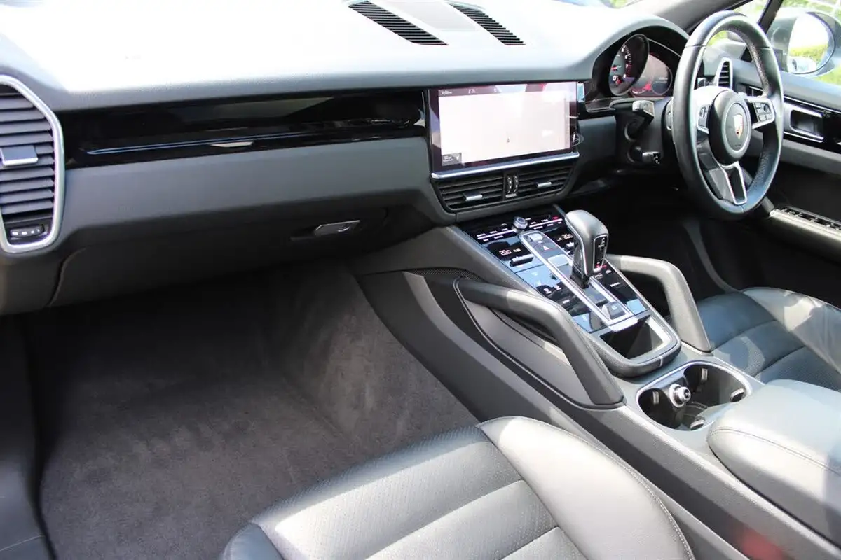 2020-porsche-cayenne-30-v6-station-wagon-big-13