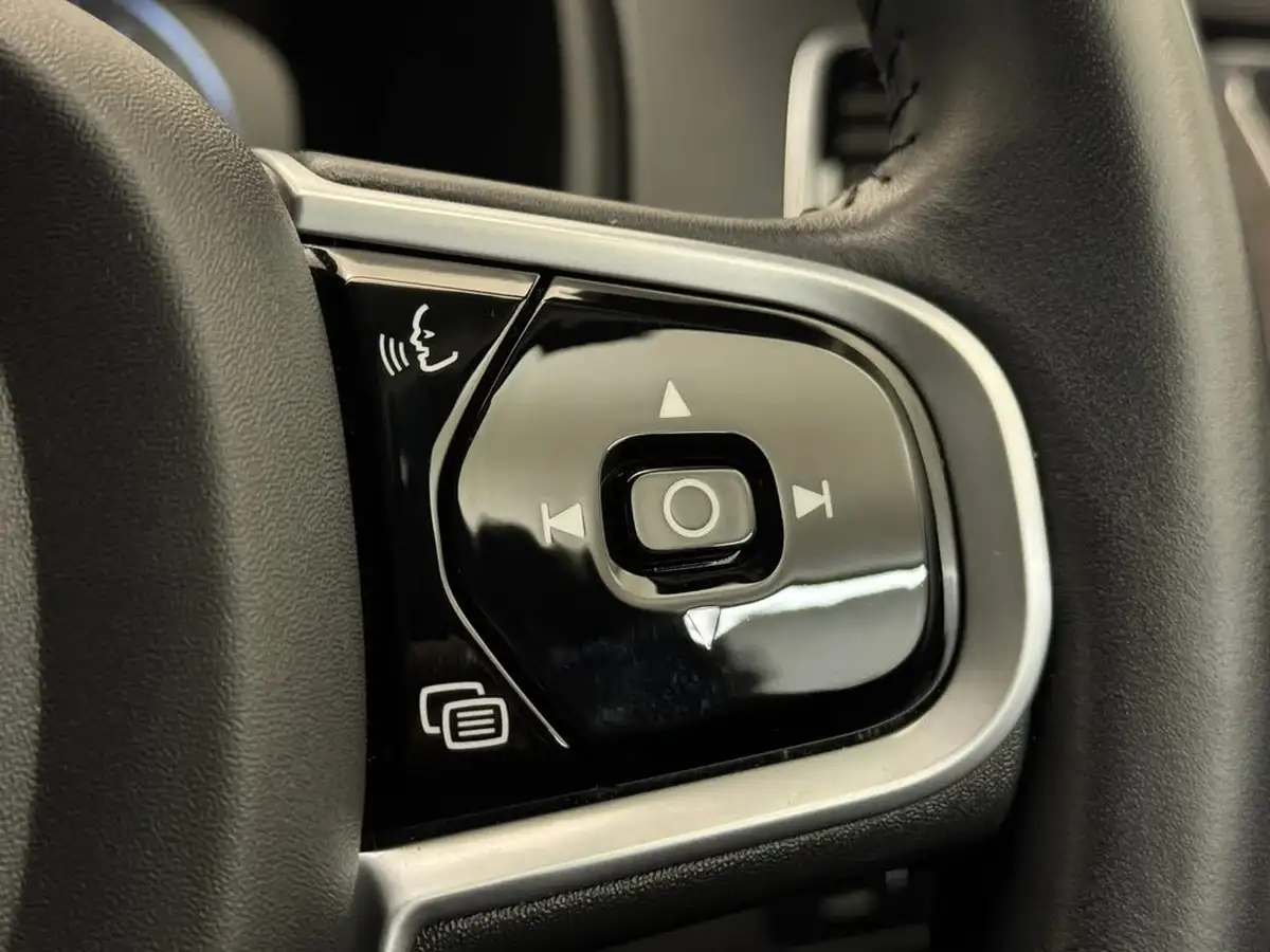 2021-volvo-xc90-20-b5-inscription-big-27