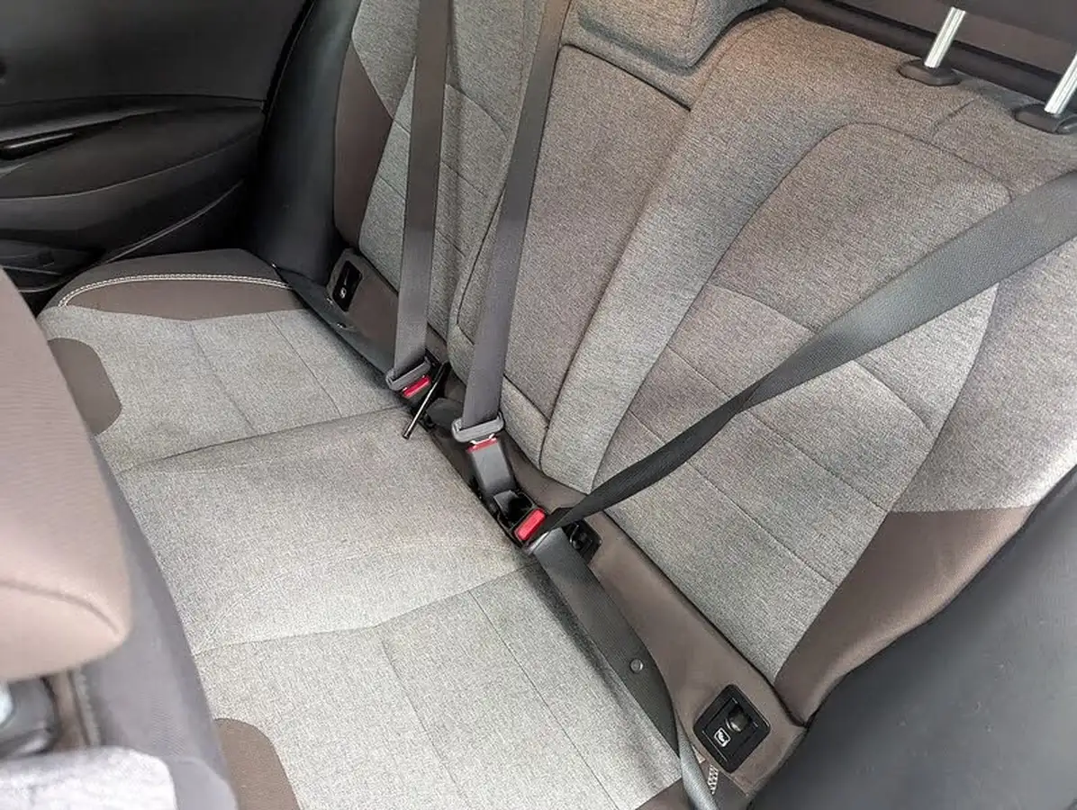 2021-toyota-corolla-18-vvt-i-trek-big-21