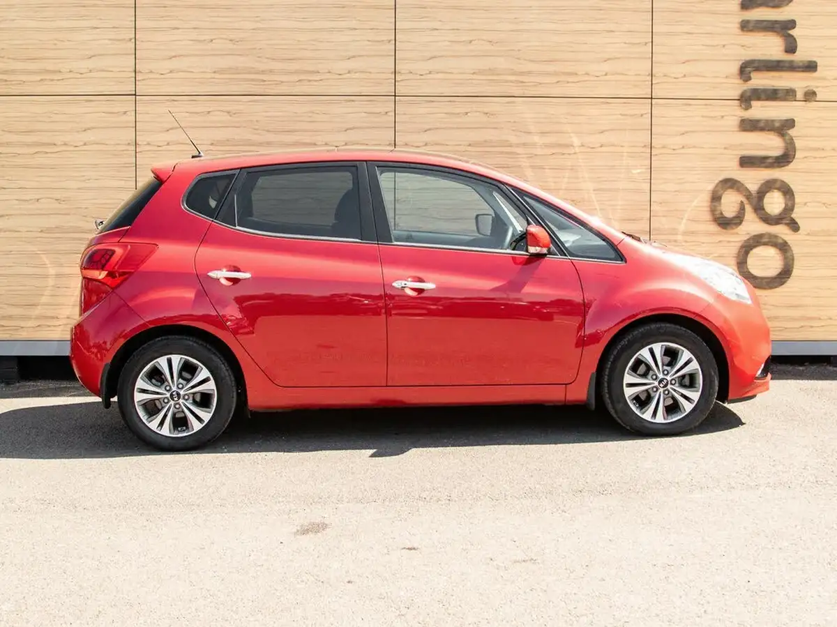 2017-kia-venga-16-4-auto-big-11