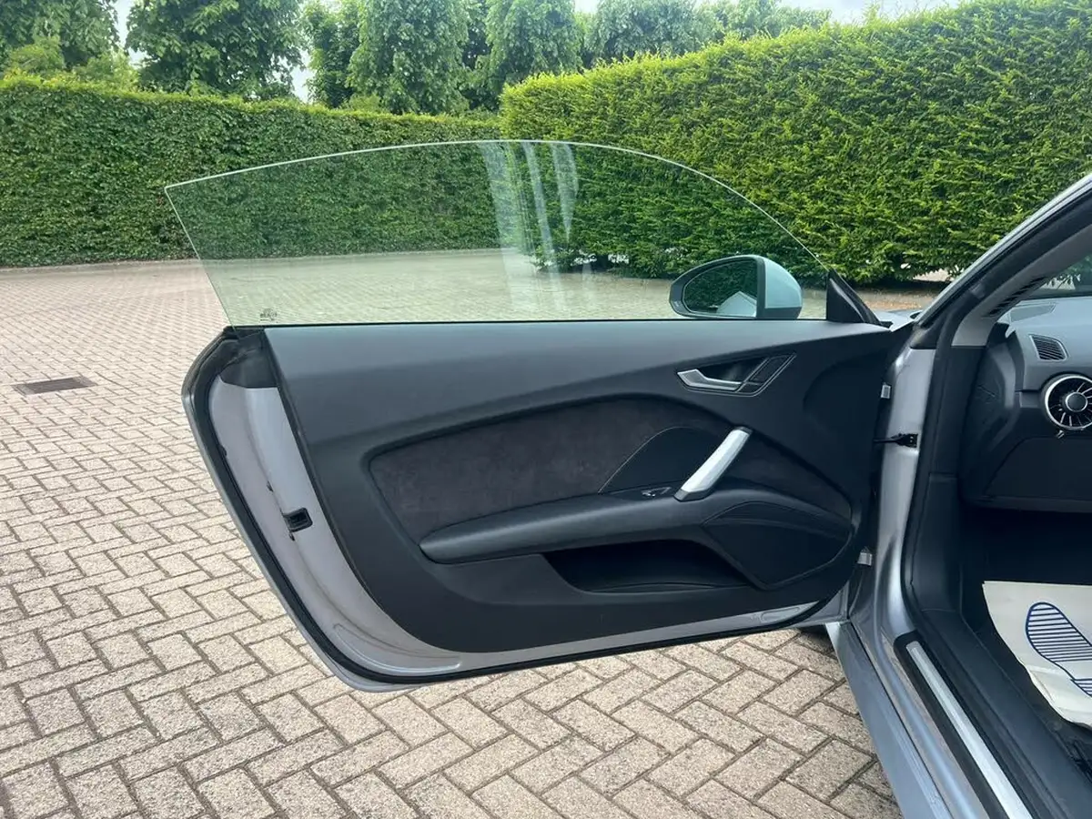 2015-audi-tt-coupe-20-tfsi-sport-ss-s-tronic-big-10