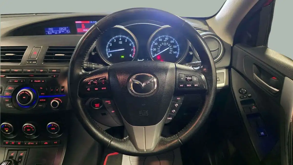 2012-mazda-mazda3-20-sport-navleather-big-39