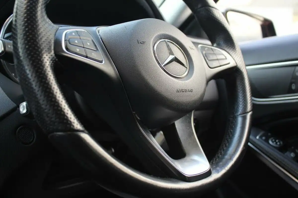 2019-mercedes-benz-gla-class-16-gla-180-urban-edition-ss-big-27