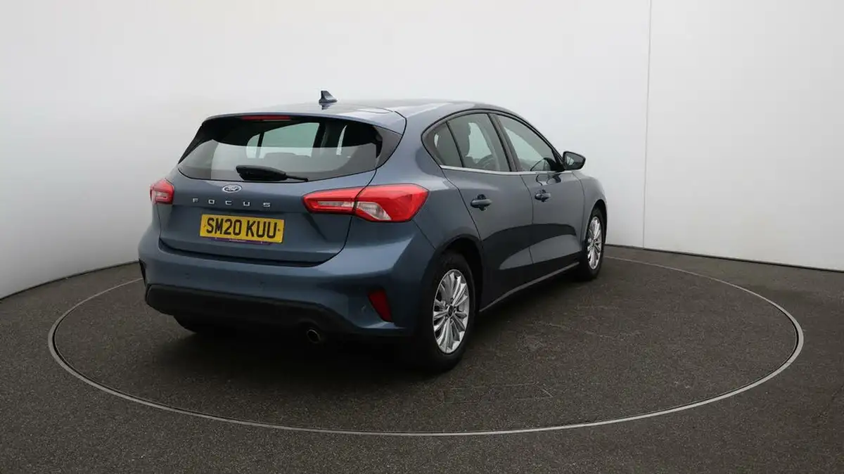 2020-ford-focus-15-titanium-hatchback-big-53